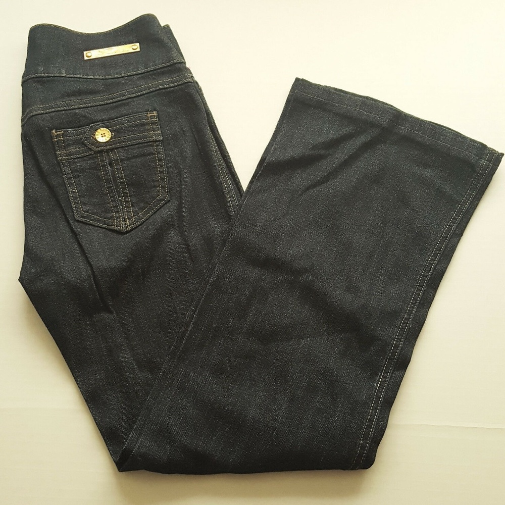 Guess Women's Dark Blue Wash Jeans Size 24